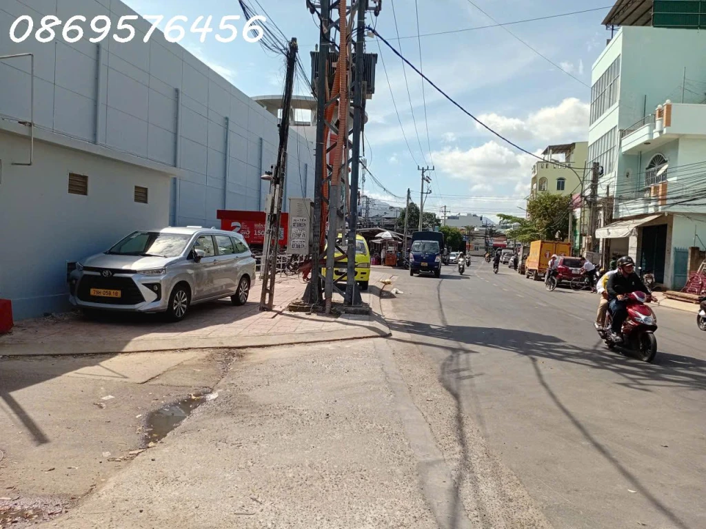 BÁN NHÀ NGAY SIÊU THỊ LOTTE NHA TRANG KHÁNH HOÀ