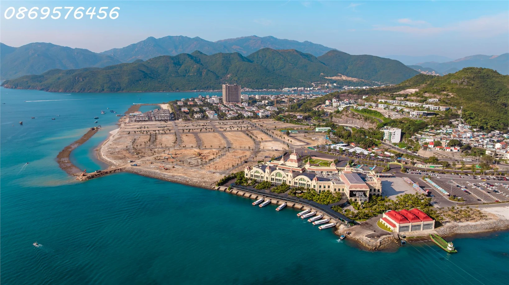 MUA BÁN NHÀ LIỀN KỀ NGAY BIỂN VINPEARL NHA TRANG