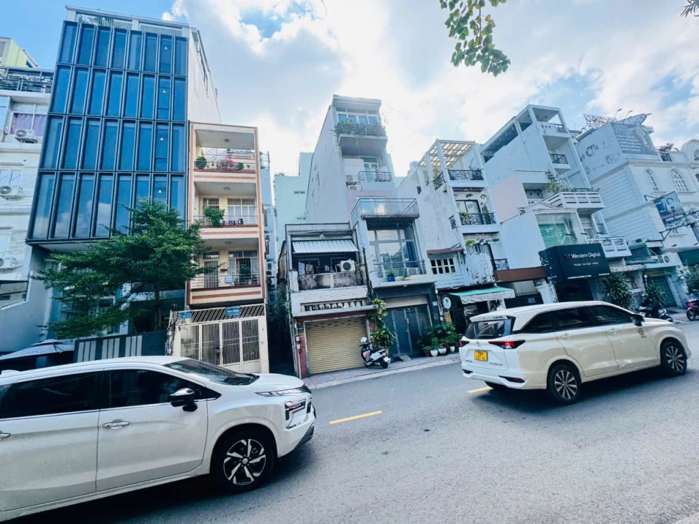 DUY NHẤT NHÀ BÁN - MTKD Đ.TRẦN ĐÌNH XU, QUẬN 1 - 4M*20M - CHÍNH CHỦ CHƯA QUA ĐẦU TƯ