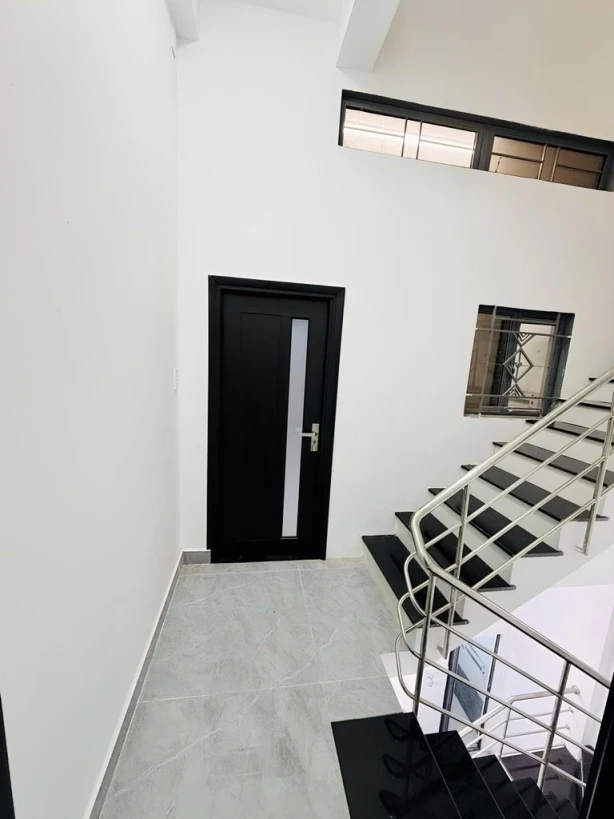 Bán Nhà Khu Vực Tân Phú - 52m² - Hẻm oto - Khu V.I.P - Giá 8.x Tỷ