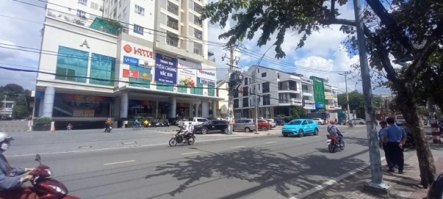 Mặt tiền Đặng Văn Bi, Thủ Đức, Gần Metro Thủ Đức, 440m2 -  Giá thương lượng.