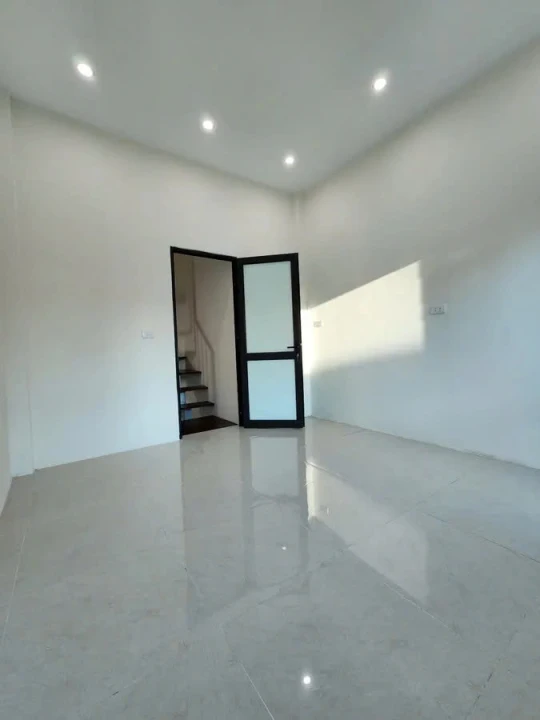 ❓NHỈNH 1 TỶ THÔI SAO❓ Vẫn có nhà Lô Góc Đống Đa?