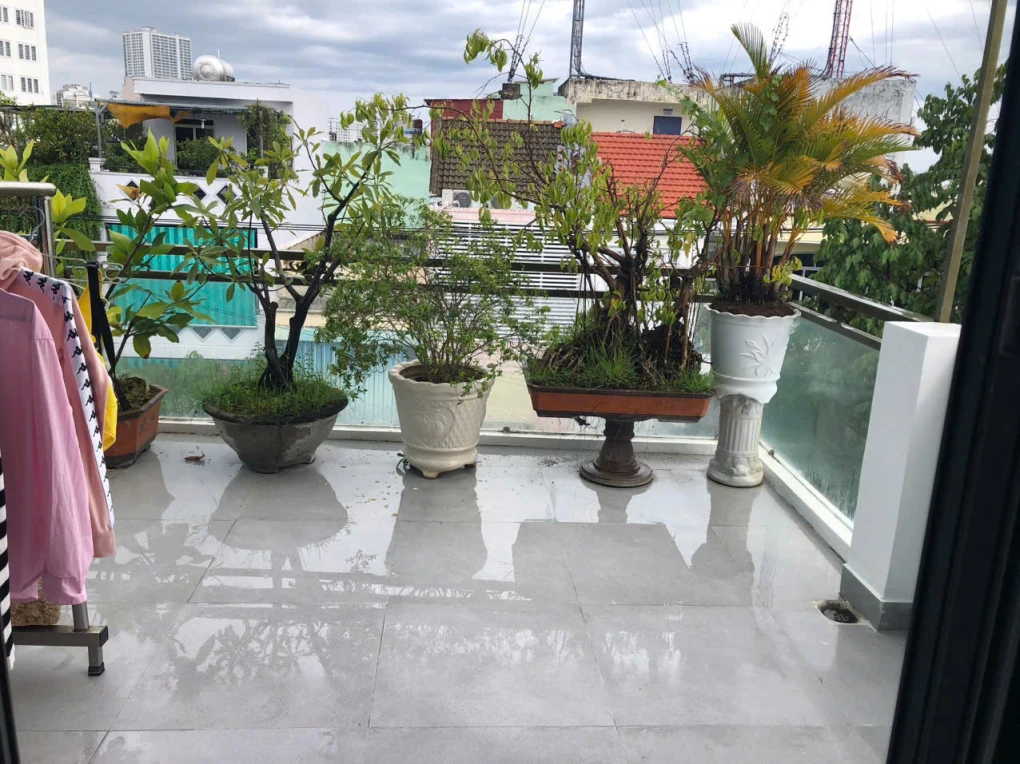 🏡🏡Căn  nhà mặt tiền Nguyễn Thị Minh Khai P Nam Nha Trang