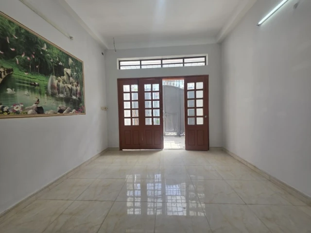 Bán nhà 1 Trệt 1 Lầu Dĩ An,SHR đường 8M,gần Vincom Dĩ An,giá rẻ