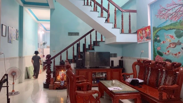 Bán nhà 2 Tầng Dĩ An,SHR,đường nhựa 15M,gần trường THPT Nguyễn Thị Minh Khai