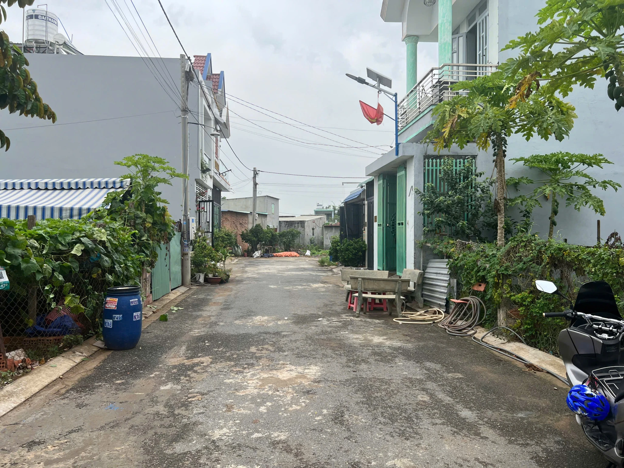 Bán đât P.Biên Hòa,SHR thổ cư 100%,đường nhựa 2 ô tô,gần Cầu Hang,giá rẻ