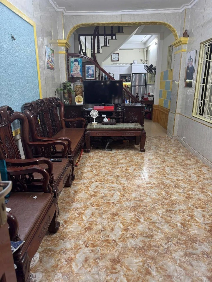 Nhà ngõ 2 ô tô tránh; diện tích 40m, 5 Tầng, Mặt tiền 4m, Kinh doanh; Nhỉnh 11 tỷ