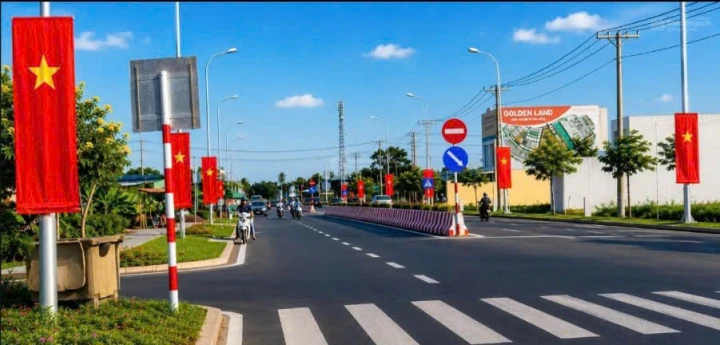CẦN BÁN GẤP ĐẤT KDC TÂY NAM THỦ THỪA, TỈNH LONG AN – 200M² FULL THỔ CƯ – MẶT TIỀN ĐT 818 RỘNG 32M