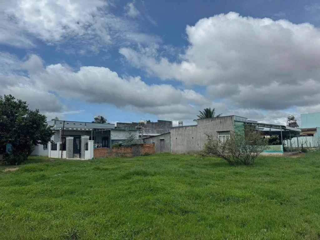 BÁN LÔ ĐẤT THỔ CƯ - HẺM THỐNG NHẤT - PHÚ HỘI - GIÁ TỐT KHU VỰC