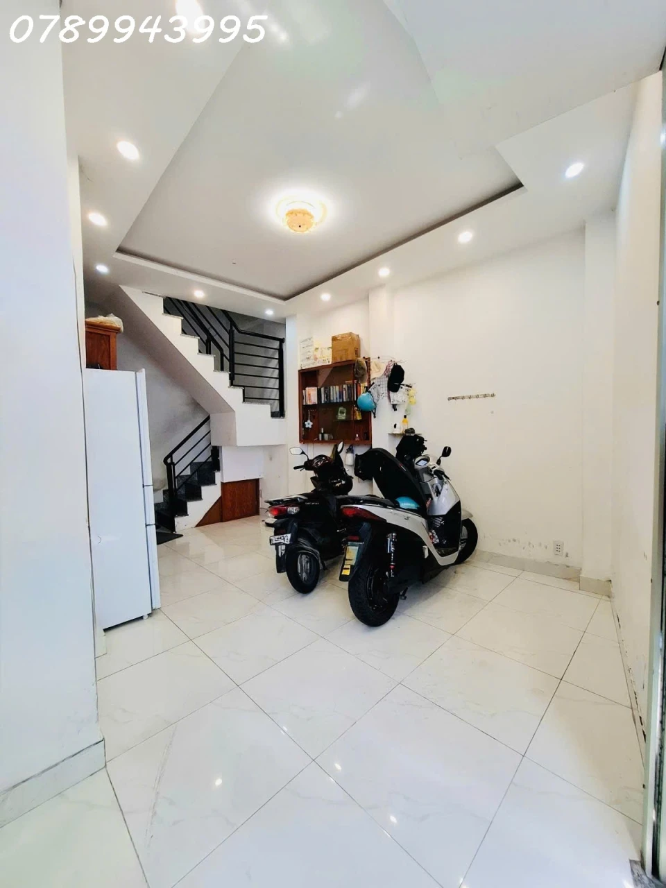 Bán nhà  quận 3 Cách Mạng Thán 8 hẻm gần 3m, 30m ngang 4.5m, giá chỉ 3 tỷ9