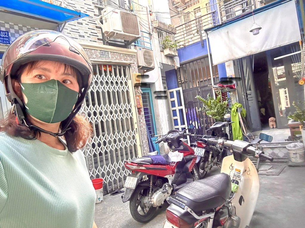 CHỦ NHIỆT BÁN GIẢM CHÀO- CHỈ 2.8T- Đ.ĐOÀN VĂN BƠ- NGAY CHỢ 200 Đ.XÓM CHIẾU- TÔN ĐẢN- GẦN TRƯỜNG ĐẠI HỌC