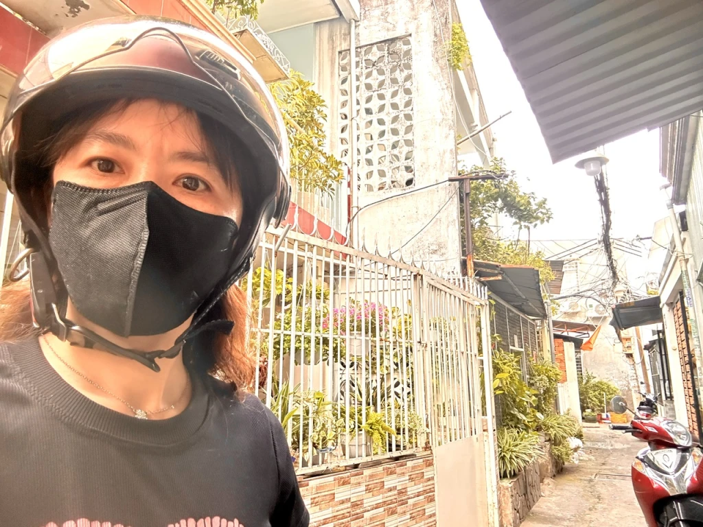 SIÊU PHẨM NHÀ Đ.TÔN THẤT THUYẾT- 51M2- CHÀO CHỈ 4.9T- CÁCH 50M RA MẶT TIỀN XE HƠI- LƯU THÔNG Đ.BẾN VÂN ĐỒN KẾ NGAY QUẬN 8- GẦN TRƯỜNG ĐẠI HỌC NGUYỄN TẤT THÀNH.