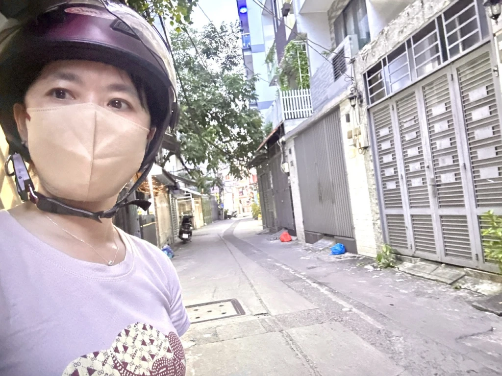 BÁN NHÀ 2 MẶT TIỀN XE HƠI ĐẬU CỬA- Đ.KHÁNH HỘI- DT 70M2- CHỈ 13.2T- LƯU THÔNG NHIỀU HƯỚNG  TÔN THÁT THUYÊT- BẾN VÂN ĐỒN- Đ.SỐ- VĨNH HỘI- HOÀNG DIỆU- NGUYỄN TÁT THÀNH.