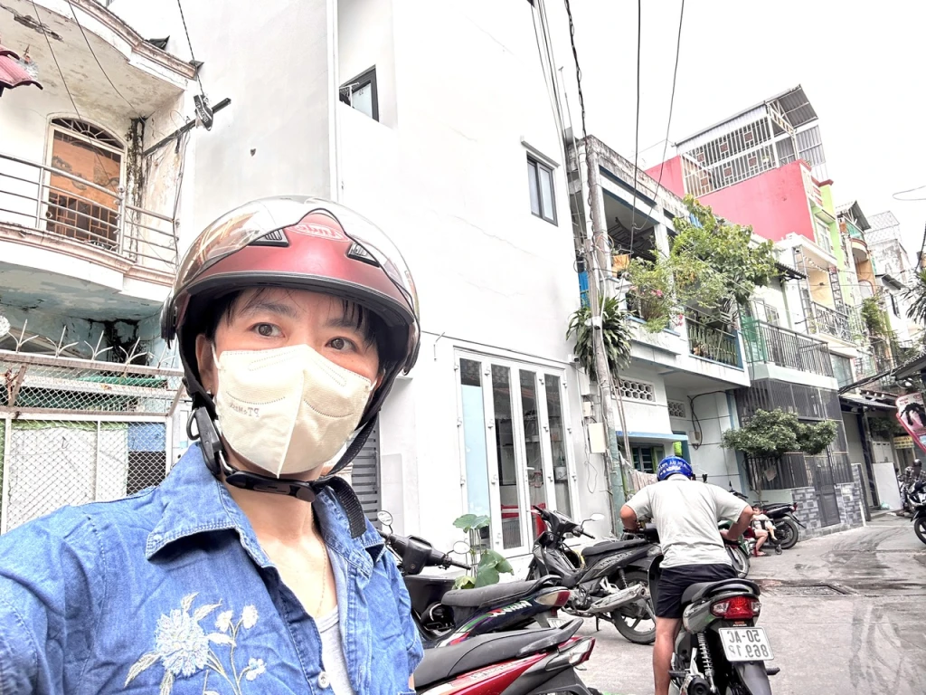 BÁN NHÀ Đ.TÔN ĐẢN- NGANG NỞ HẬU TÀI LỘC- TRƯỚC NHÀ RỘNG 8M- GIAO THƯƠNG VỚI TÔN THẤT THUYÊT VÀ NGUYỄN TÂT THÀNH- QUA PHỐ ĐI BỘ NGUYỄN HUỆ.