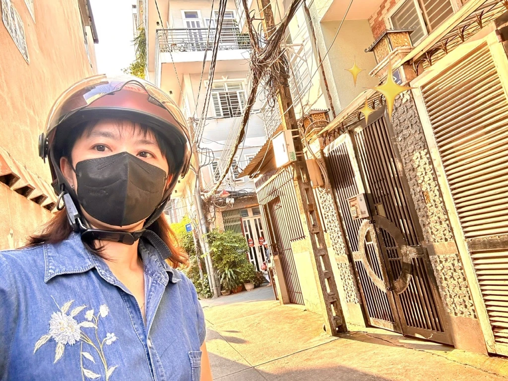 BÁN NHÀ LÔ GÓC 3 MT- XE HƠI ĐẬU  CỬA- THÔNG R ATAN VĨNH- KHÁNH HỘI - HOÀNG DIỆU.