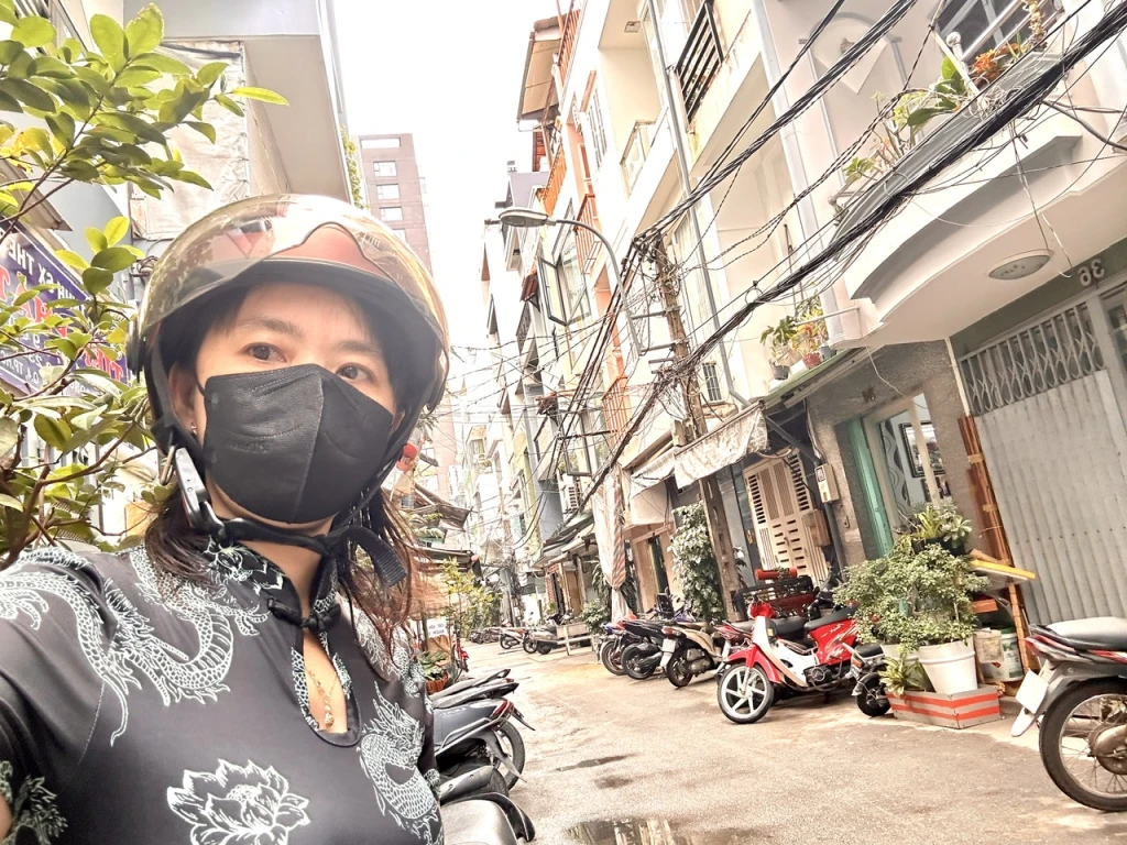 BÁN NHÀ MT Đ.SỐ- XE HƠI ĐẬU CỬA- MT KINH DOANH ĐA NGÀNH NGHỀ- LƯU THÔNG VĨNH HỘI - KHÁNH HỘI- BẾN VÂN ĐỒN.