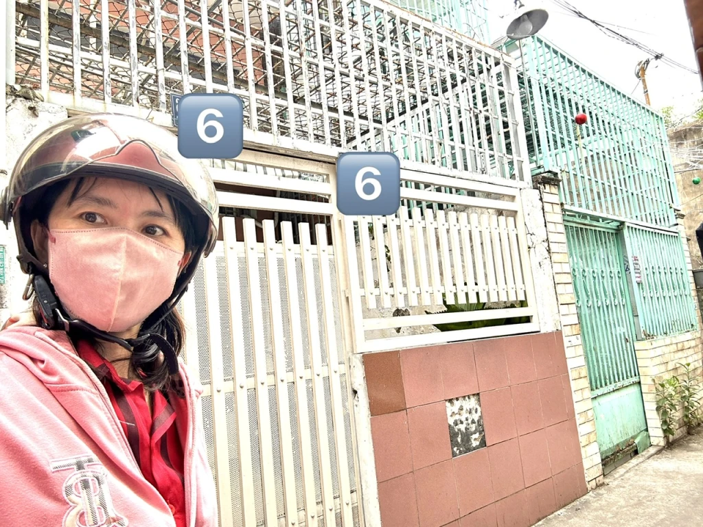 NHÀ ĐẸP Đ.ĐOÀN VĂN BƠ- NGANG NỞ HẬU- LƯU THÔNG TÔN ĐẢN GẦN  TRƯỜNG ĐH NGUYỄN TẤT THÀNH.