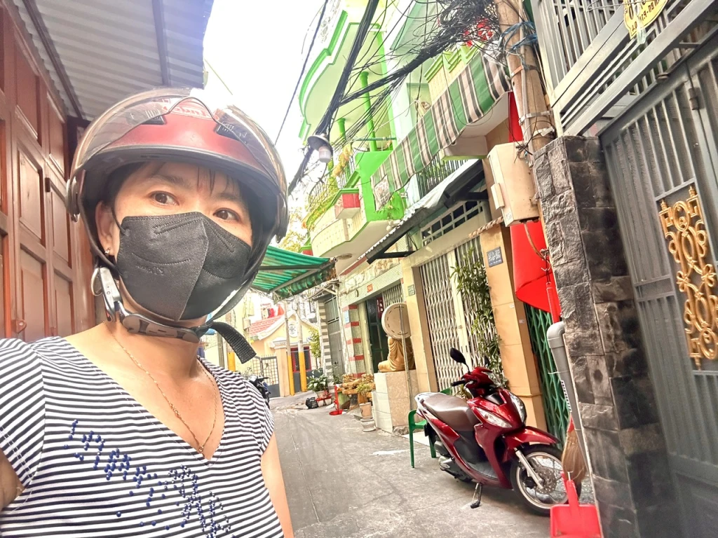 BÁN NHÀ Đ. ĐOÀN VĂN BƠ NGANG NỞ HẬU TÀI LỘC 5.5M- LƯU THÔNG TÔN ĐẢN- VĨNH KHÁNH- HOÀNG DIỆU- GÂN TRƯỜNG ĐH NGUYỄN TẤT THÀNH.