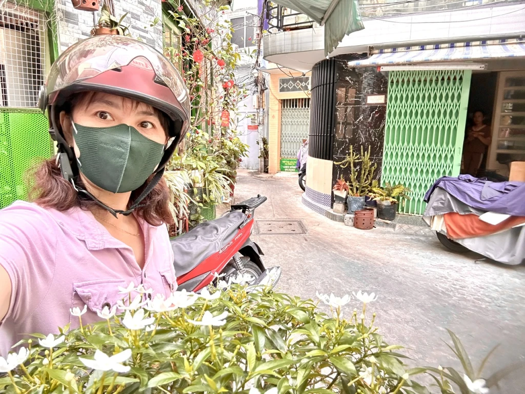 BÁN NHÀ Đ.ĐOÀN VĂN BƠ- CĂN GÓC 2 MT- TRƯỚC NHÀ RỘNG 5M- GẦN CHỢ 200 Đ.XÓM CHIẾU- RA TÔN ĐẢN- NGUYỄN TẤT THÀNH.