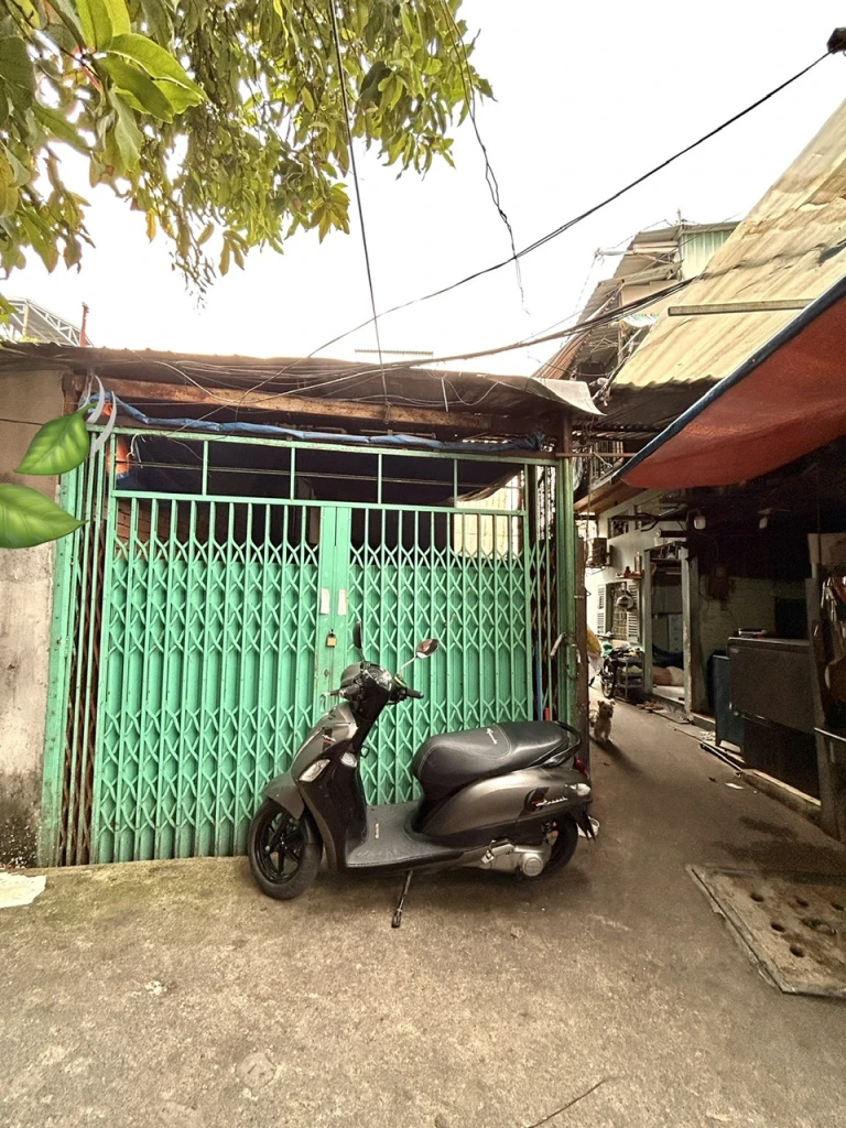 BÁN NHÀ MẶT TIỀN THỤC Đ.TÔN THẤT THUYẾT- XE HƠI ĐẬU CỬA- GẦN NGAY CÔNG VIÊN KHÁNH HỘI- LƯU THÔNG HOÀNG DIỆU ĐẾN BẾN VÂN ĐỒN.