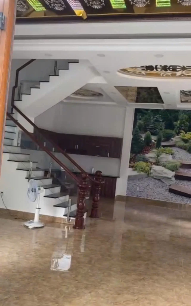 NHÀ BÁN ĐƯỜNG TRẦN THÁI TÔNG, PHƯỜNG 15, TÂN BÌNH, NGANG 9.2 X 13.5 NHÀ BÁN ĐƯỜNG TRẦN THÁI TÔNG, PHƯỜNG 15, TÂN BÌNH, NGANG 9.2 X 13.5