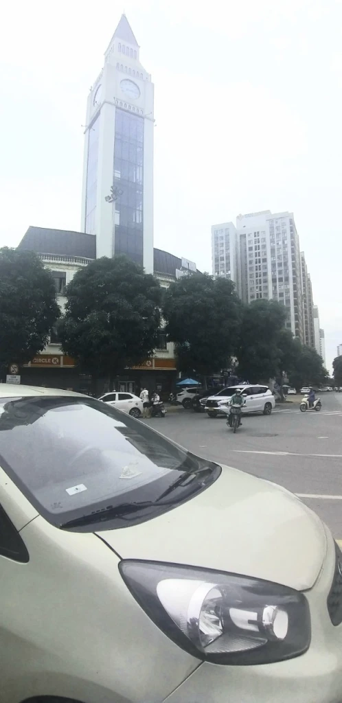 5 tầng thang máy tại Văn Phú 12 tỷ