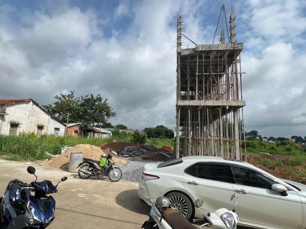 Cần Bán Gấp Lô Đất Gía f0  - P.Chánh Hiệp - TPHCM - Chỉ 1,75 tỷ Cần Bán Gấp Lô Đất Gía f0  - P.Chánh Hiệp - TPHCM - Chỉ 1,75 tỷ