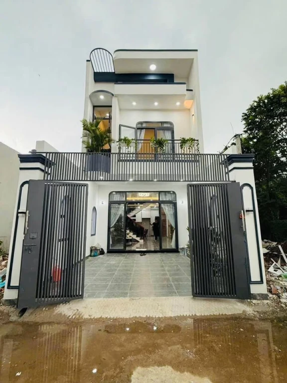 BÁN NHÀ 1 TRỆT 1 LẦU ĐƯỜNG LÊ CHÍ DÂN GIÁ CHỈ 1,9 TỶ Ô TÔ VÀO TẬN NHÀ