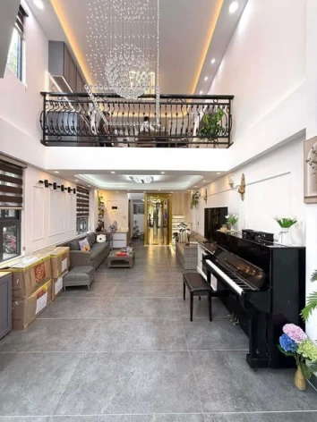 Nhà đẹp Đồng Đen, Tân Bình – 105m² (4.6x22.8), 3 tầng, giá 13.5 tỷ