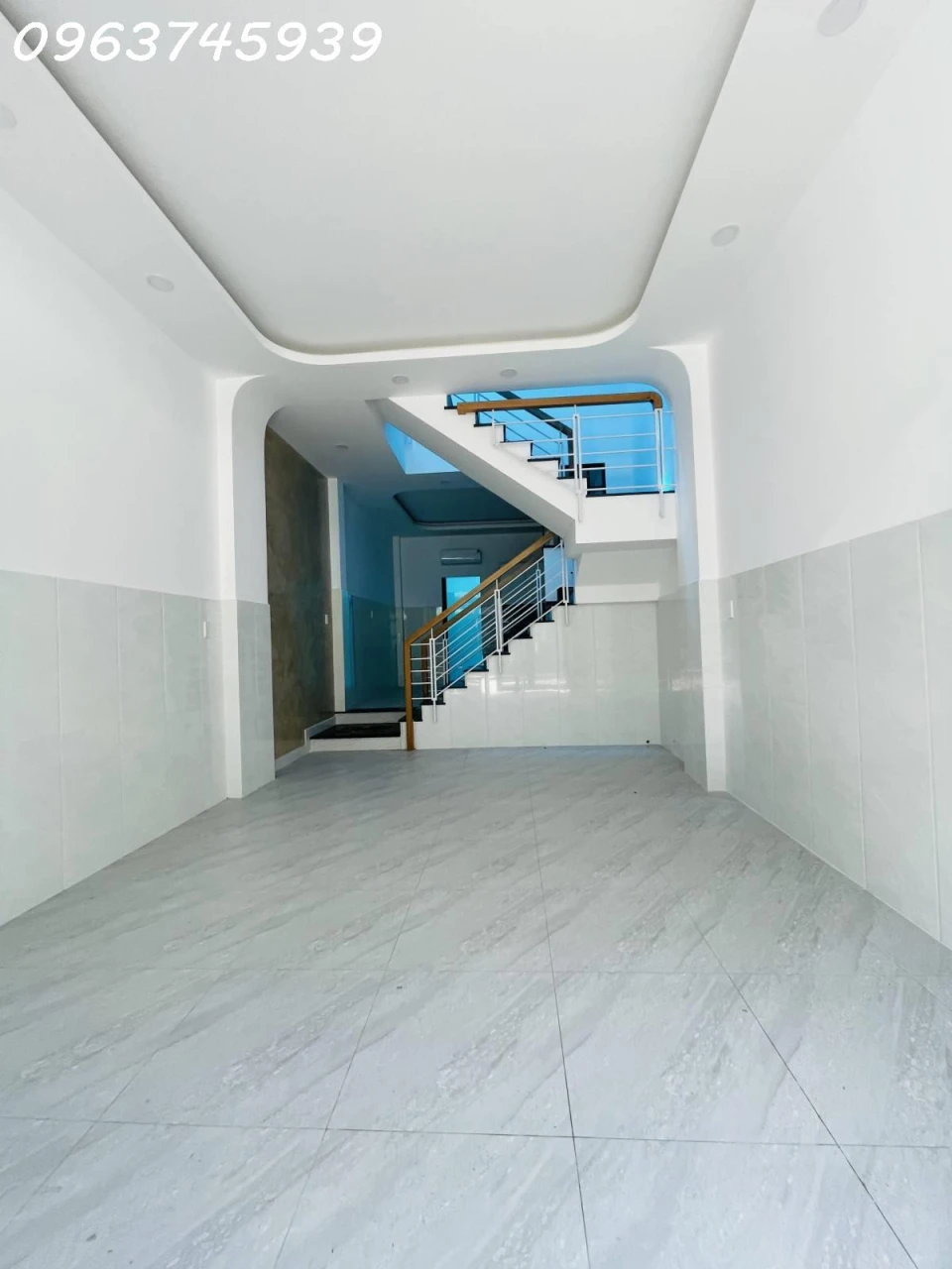 Nhà Hiệp Bình Chánh mới 100% DT 51m2 dọn vào ở ngay, 2 tầng, giá 6.8 tỷ