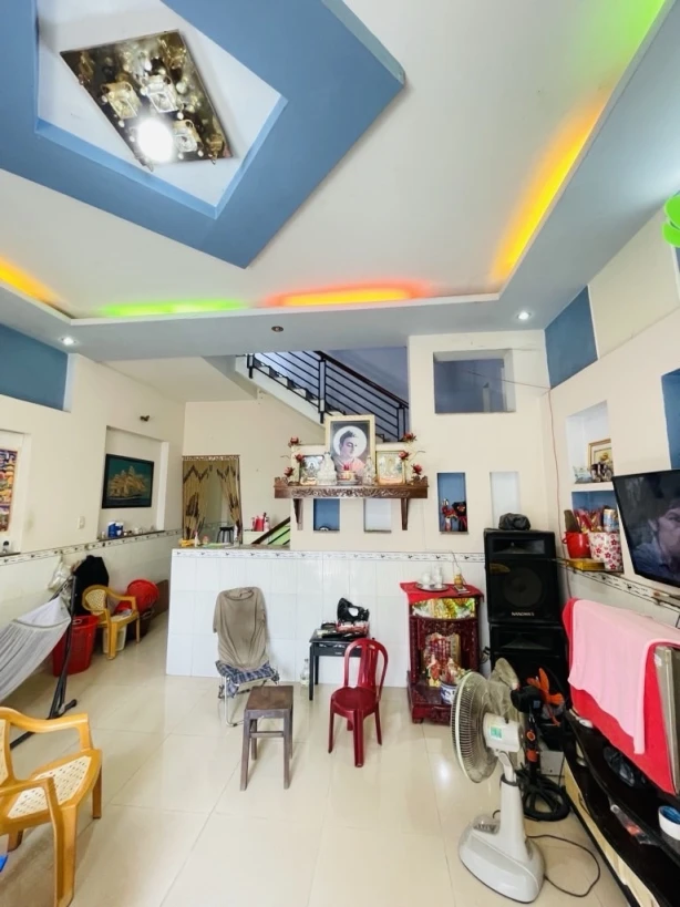 63m2 - 2 TẦNG BTCT - CHỈ NHĨNH 3 TỶ - GẦN MẶT TIỀN