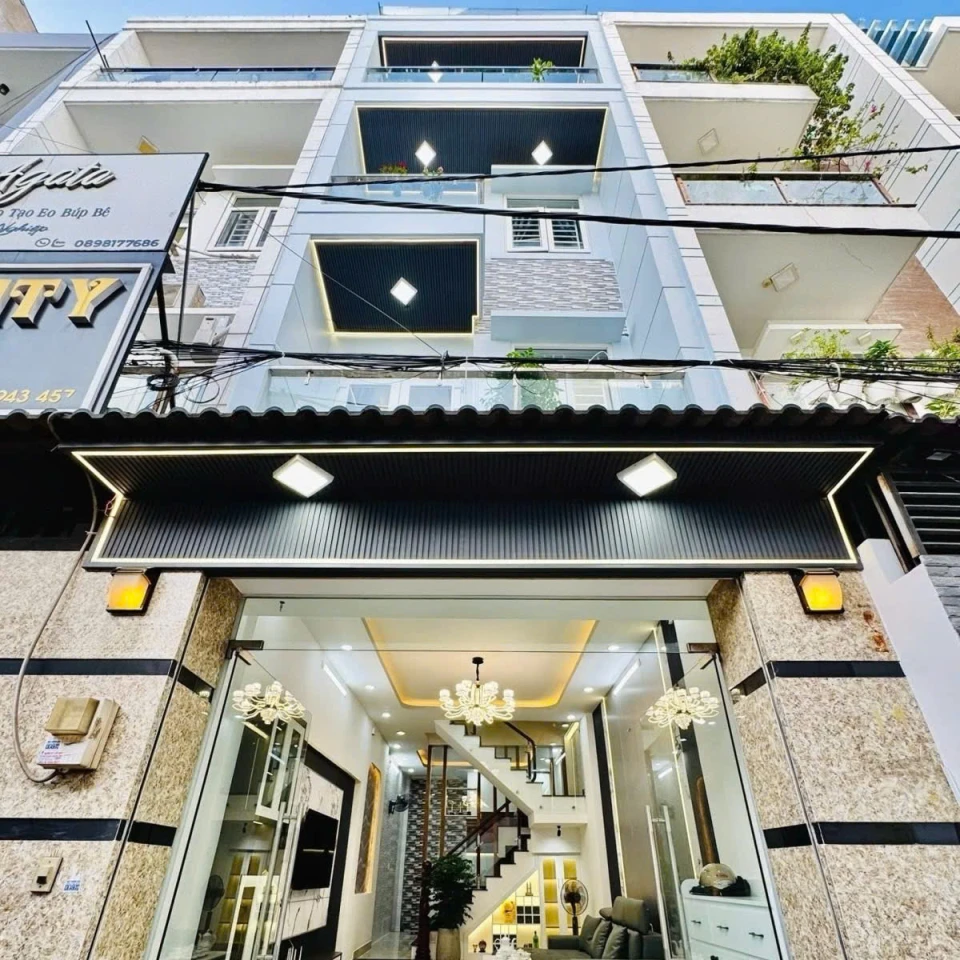 KẸT T.IỀN BÁN GẤP – 54M² – 4 Tầng/4PN – Ô TÔ TẬN CỬA– Nhỉnh 7 Tỷ TL! Gần EMART