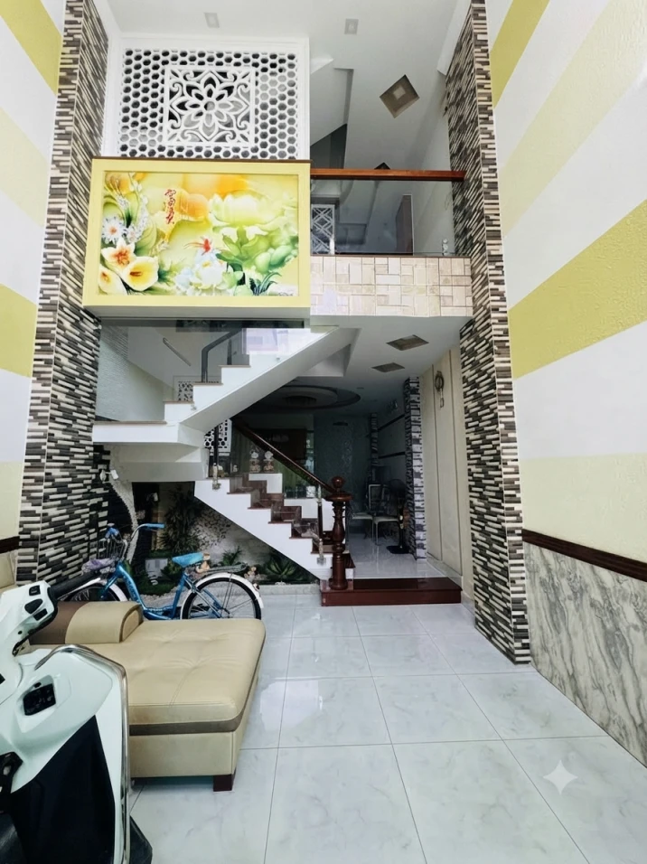 Gần KDC Cityland - 52M² - 5 Tầng - Hẻm Ô TÔ - Thống Nhất
