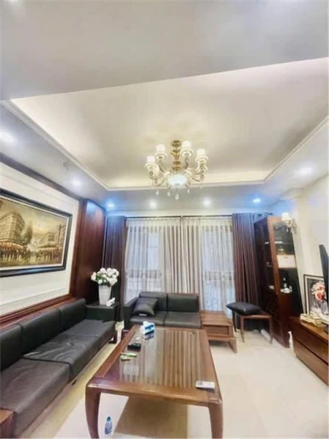 SỞ HỮU NGAY NHÀ ĐẸP - GIÁ TỐT - Vị Trí Đắc Địa Tại Tân Mai, Hoàng Mai, Hà Nội