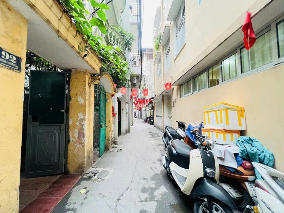 GIÁ ĐẦU TƯ PHẢI THẬT NHANH - NGÕ 72 TÔN THẤT TÙNG THÔNG NGÕ 354 TRƯỜNG CHINH