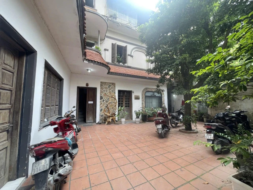 SỞ HỮU NHÀ ĐẸP MẶT PHỐ - GIÁ TỐT - Vị Trí Đắc Địa Tại TRUNG TÂM QUẬN BA ĐÌNH, HÀ NỘI