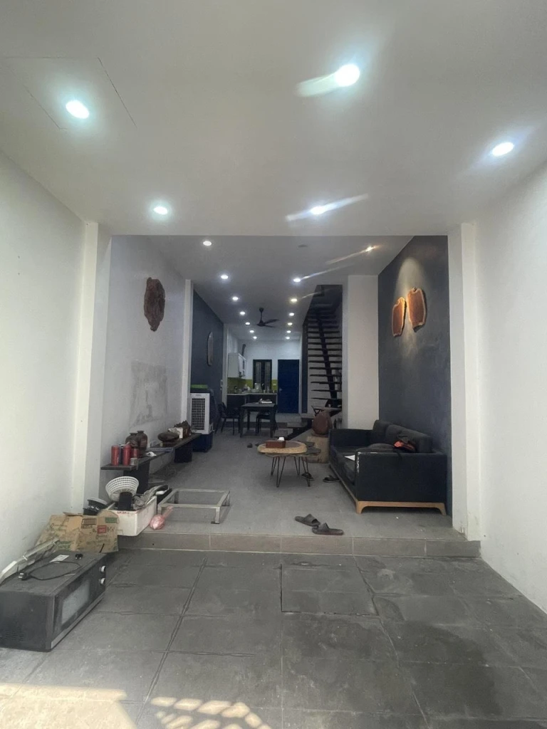 NHÀ 3 TẦNG ĐẸP - GIÁ TỐT - Vị Trí Đắc Địa Tại Ngõ Phố Phượng Trì, Huyện Đan Phượng, Hà Nội