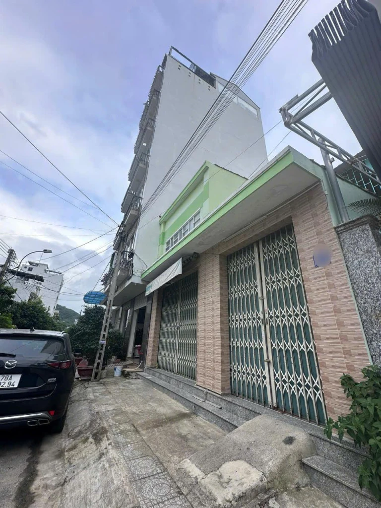 SỞ HỮU NGAY NHÀ MỚI - SẠCH ĐẸP - Mặt Phố Tại Vũ Hữu - Vĩnh Hòa ( Địa chỉ mới là Phường Bắc Nha Trang)