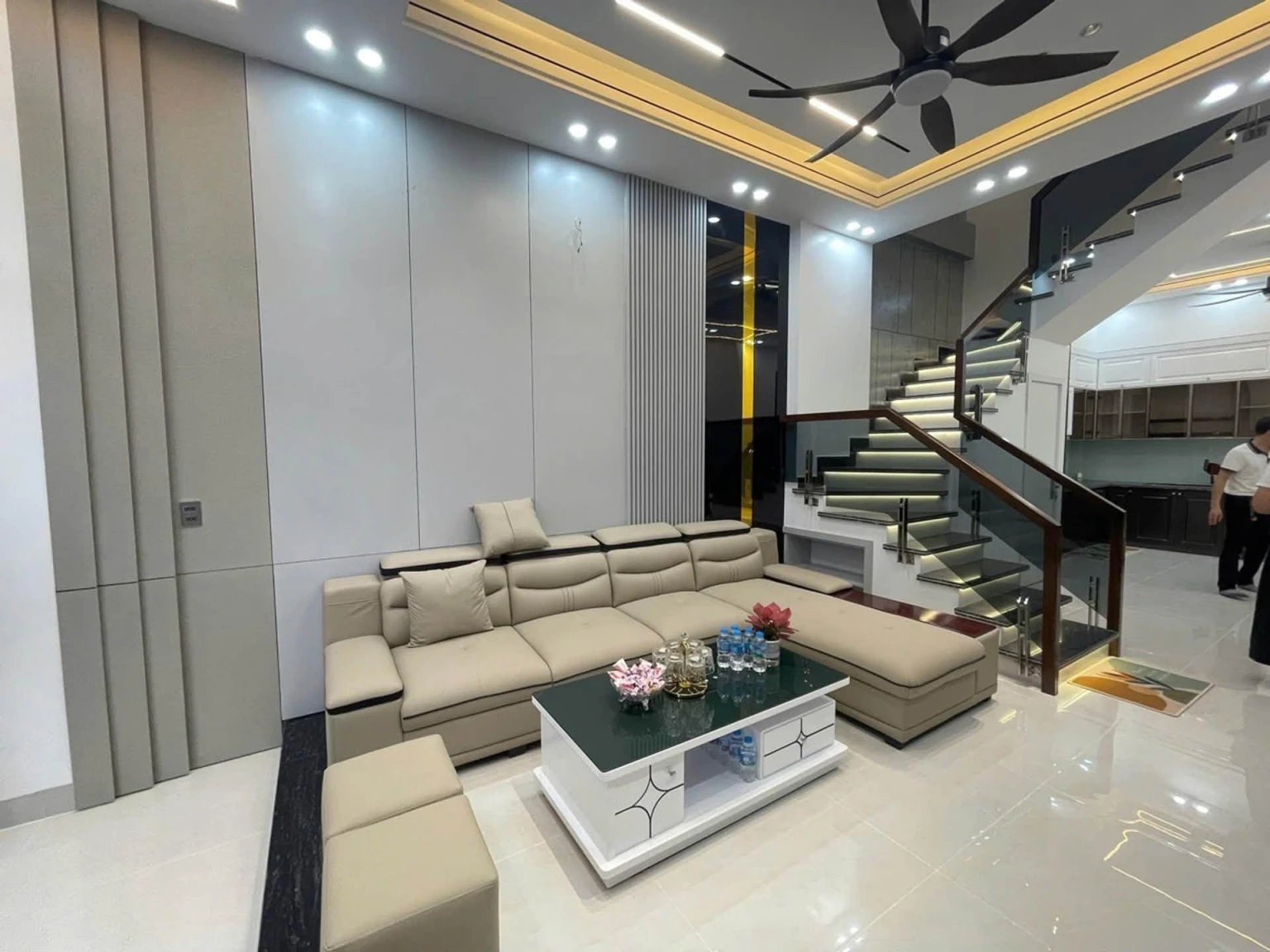 LỰA CHỌN ĐÁNG CÂN NHẮC KHI CHỦ GIẢM ZÁ CHÀO TẠI CÁCH HẠ-NAM SƠN- Vị trí chiến lược của trung tâm Thị trấn An Dương
