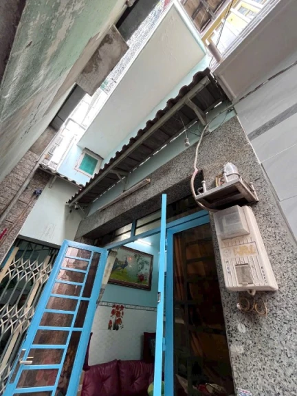 Nhà 3 tầng đúc BTCT hẻm 28 Dạ Nam P.Chánh Hưng. Giá 3,18 tỷ TL