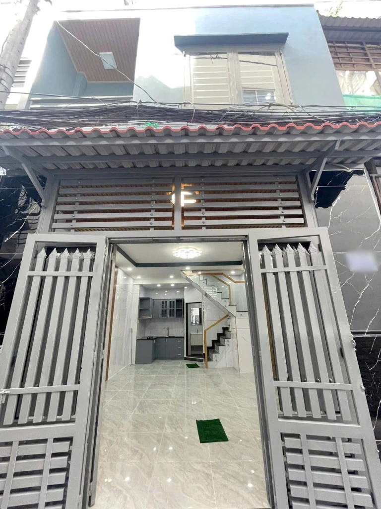 Nhà 2 tầng mới sát MT đường Đặng Chất P.Chánh Hưng. Giá 5,5 tỷ TL