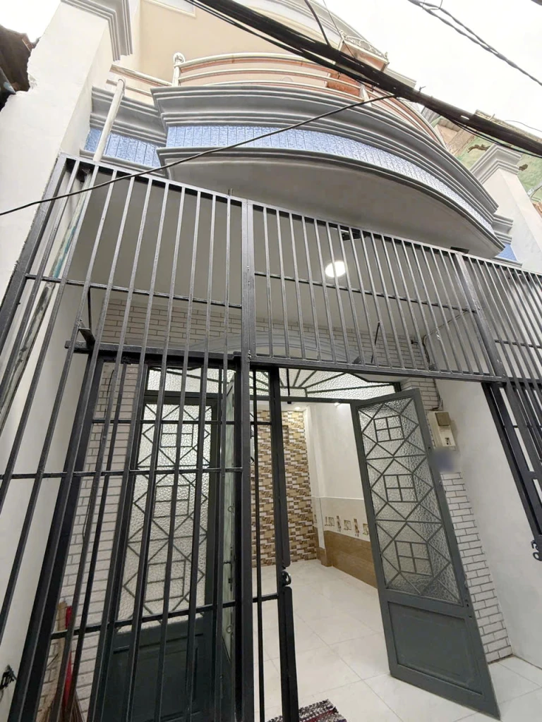 Nhà 2 tầng đúc BTCT hẻm 3m đường Hồ Thành Biên. Giá 3,48 tỷ TL