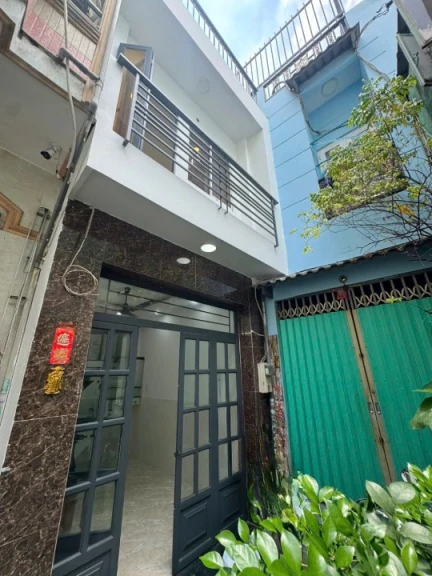 Nhà 3 tầng mới đường Phạm Hùng P.Chánh Hưng. Giá 4,180 tỷ bớt lộc