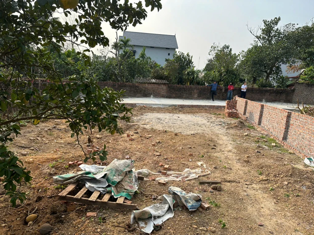 Chính chủ bán đất trung tâm thị trấn gần trường chợ uỷ ban sát đường QL21 & HCM chỉ 10p tới khu CN