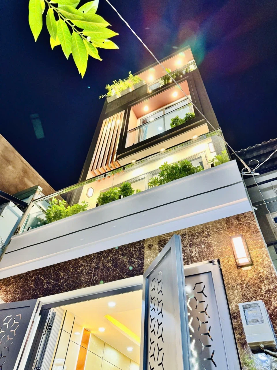 NHÀ 4 TẦNG BTCT – TRẦN BÌNH TRỌNG P.5 BÌNH THẠNH – GIÁP PHÚ NHUẬN, GẦN SÂN BAY