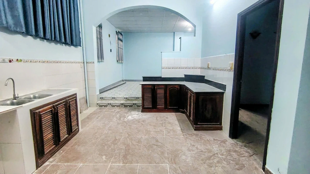 BÌNH LỢI, P.13, BÌNH THẠNH – HXH SÁT MT – 160M² – NGANG 13M – 8PN – 18.5 TỶ