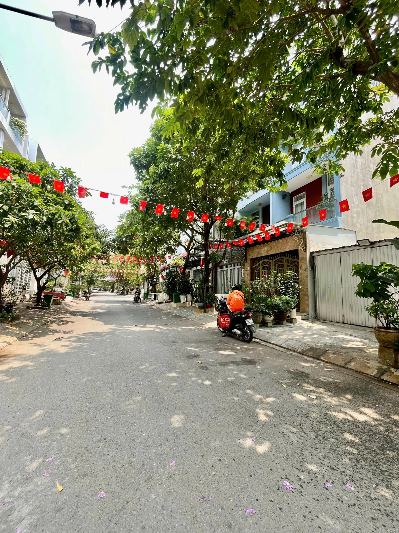 Cần bán nhà Đặng Thùy Trâm P.13 Bình Thạnh – 4x15 – 3 tầng – 4PN (12.x tỷ)