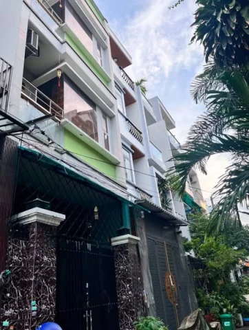 Nhà phố mặt tiền Hoàng Quốc Việt - Phú Mỹ Q.7 - Có hầm, thang máy. GIÁ TỐT NHẤT