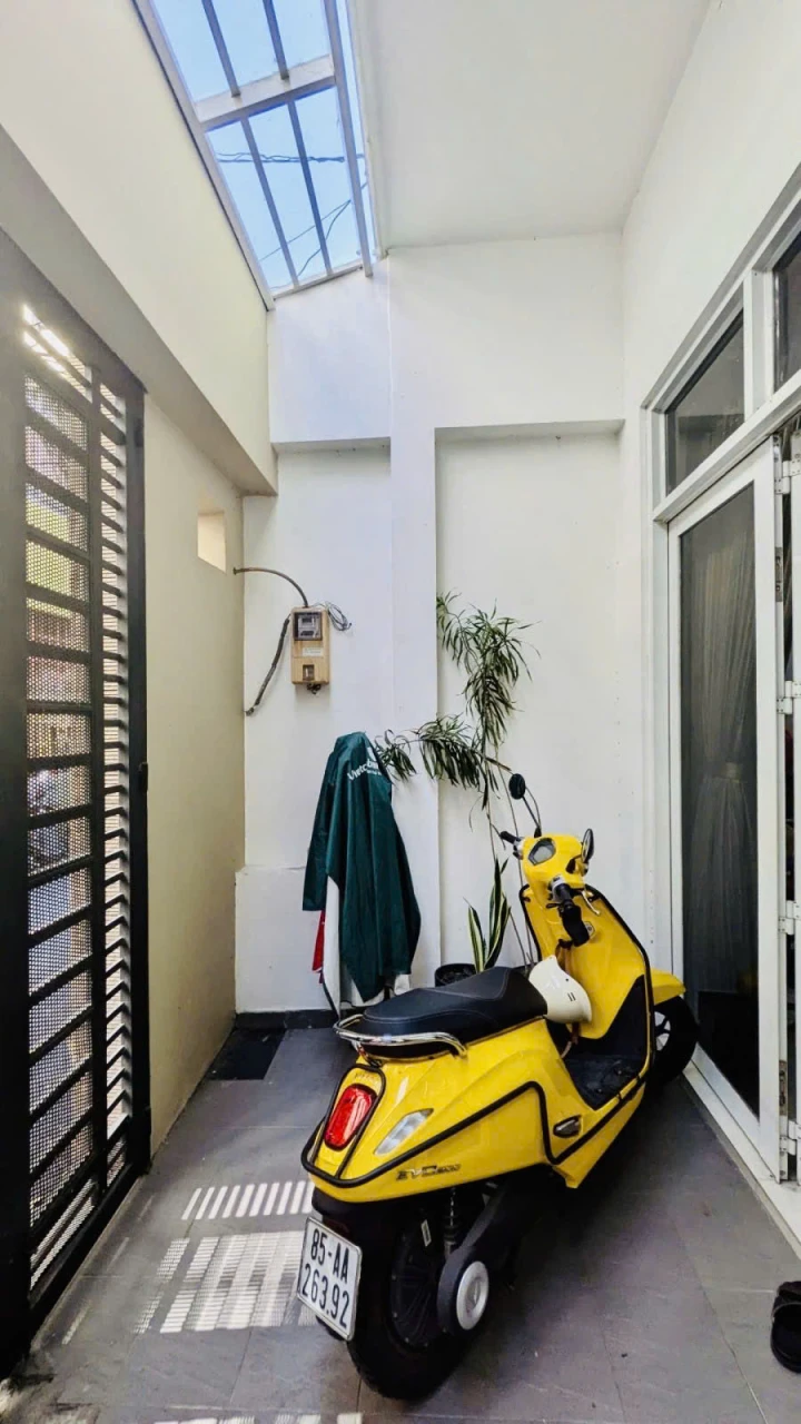 NHÀ 5 TẦNG HXH – XÔ VIẾT NGHỆ TĨNH P.25 BÌNH THẠNH – GẦN ĐH HUTECH – DÒNG TIỀN 18TR/TH – 12.9 TỶ