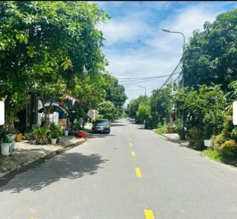 BÁN NHANH 120M2 ĐẤT SẠCH ĐẸP ĐƯỜNG LƯ GIANG 7,5M, SÁT SÂN VẬN ĐỘNG HOÀ XUÂN, ĐÀ NẴNG. GIÁ 5,55 TỶ TL BÁN NHANH 120M2 ĐẤT SẠCH ĐẸP ĐƯỜNG LƯ GIANG 7,5M, SÁT SÂN VẬN ĐỘNG HOÀ XUÂN, ĐÀ NẴNG. GIÁ 5,55 TỶ TL